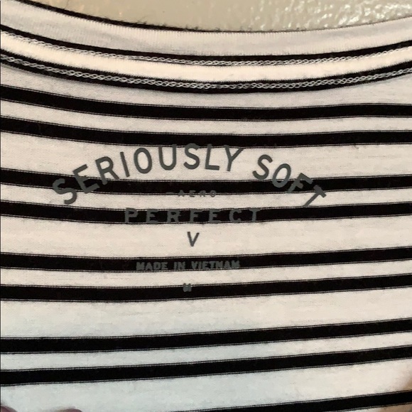 Aeropostale Seriously Soft Perfect shirt - Picture 2 of 3
